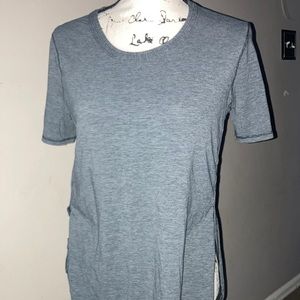 Lululemon t shirt